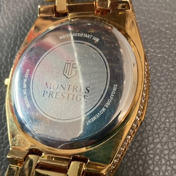 Montres Prestige X
Invicta Men's 42mm, Gold (MPW-0310) - Picture 7 of 7